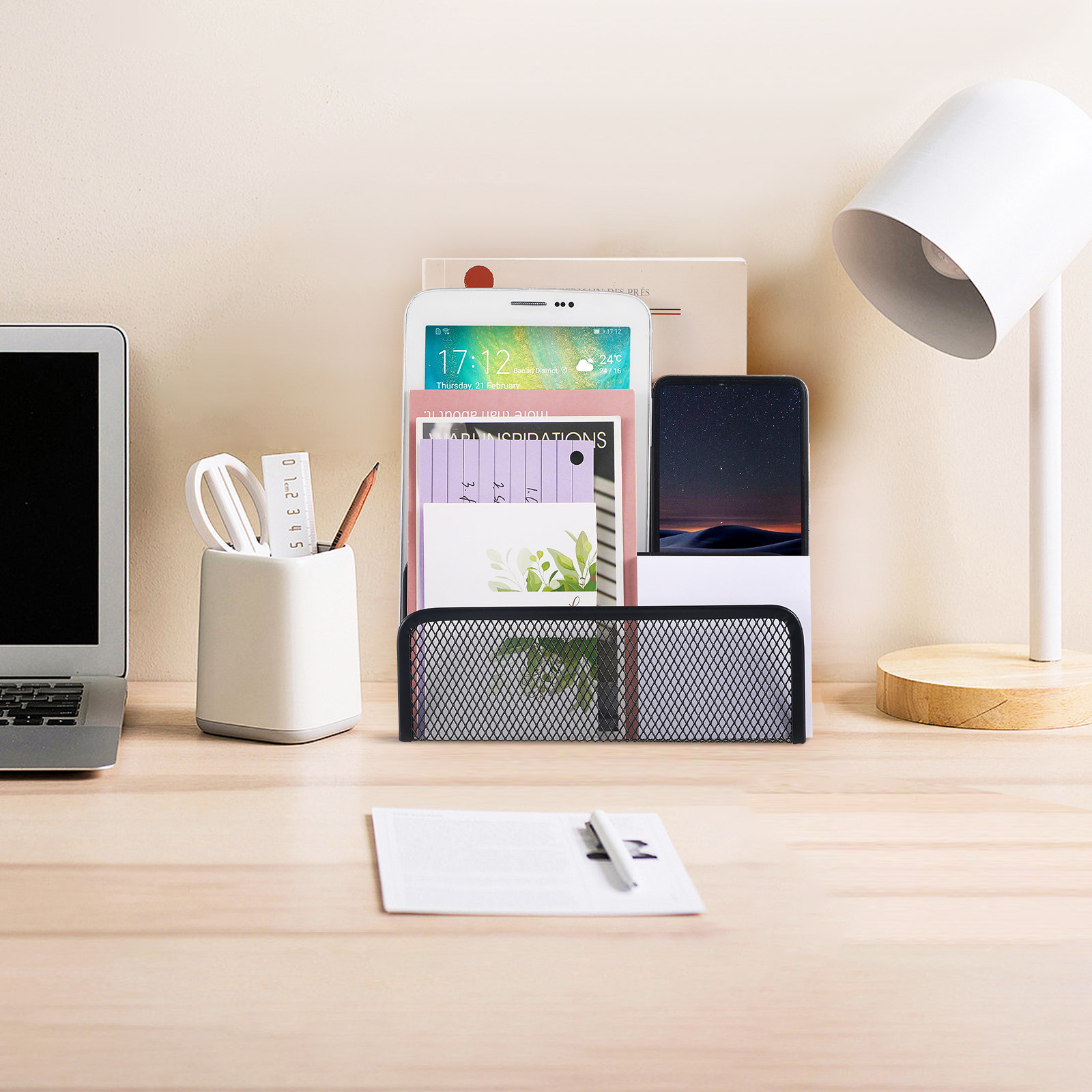 3段式メタルメッシュデスクオーガナイザー ファイルホルダー  - Magazine Holder Rack のレビューと価格